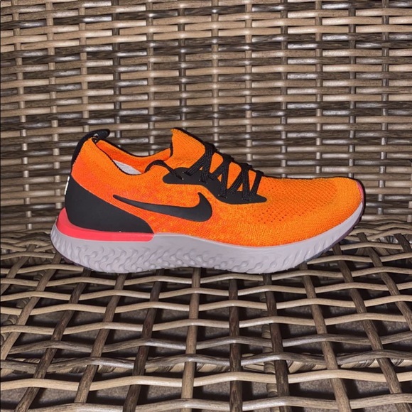NEW Nike Epic React Flyknit - Picture 1 of 7